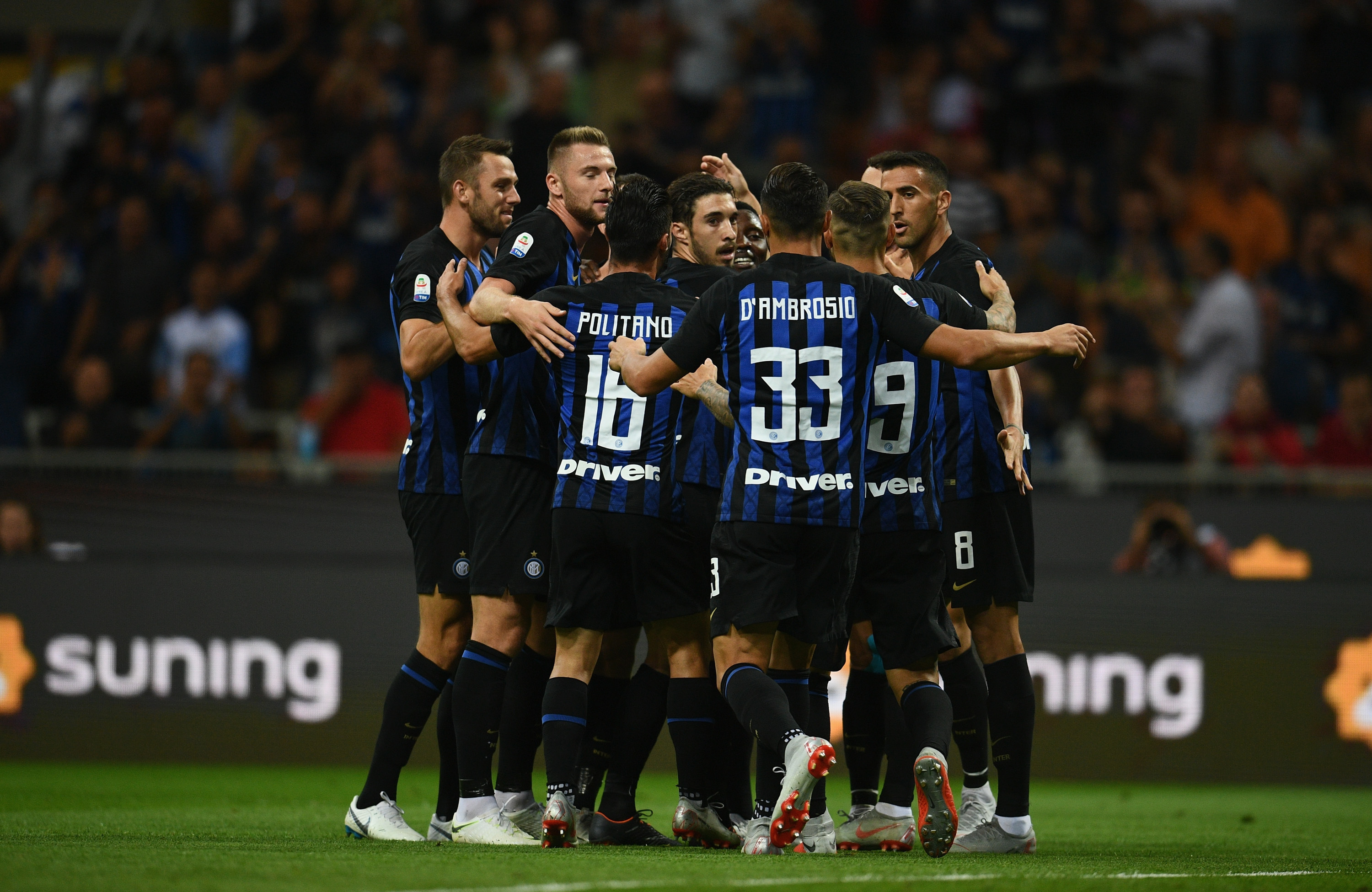 侧翼与后腰 侧翼与后腰